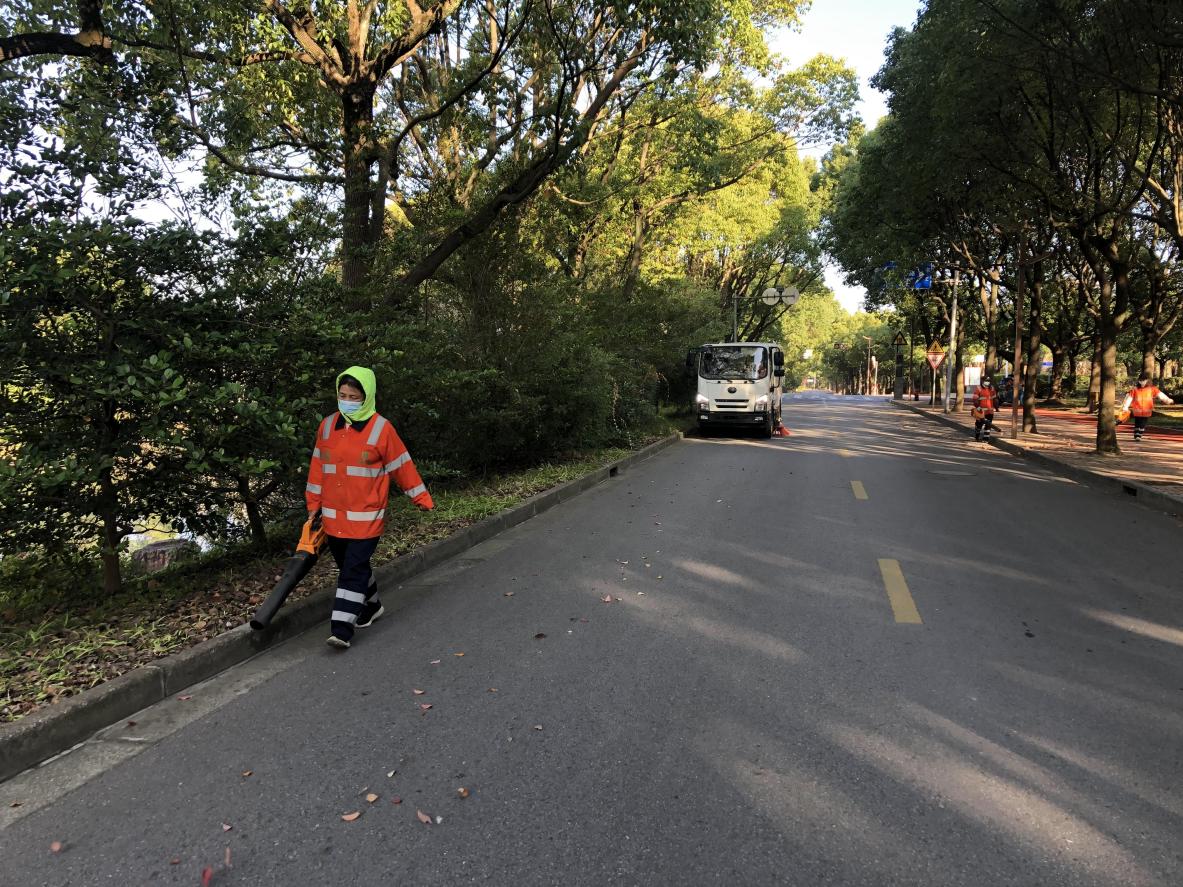 人機(jī)結(jié)合保障千人健步走路線(xiàn)